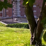 Chateau De - D'hotes Bed & Breakfast *