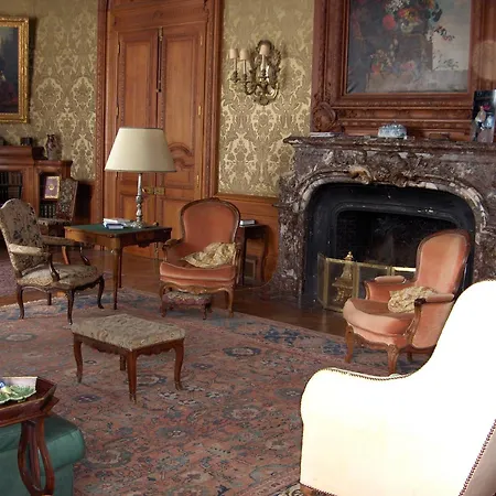 Chateau De - D'hotes Bed & Breakfast Joyeux
